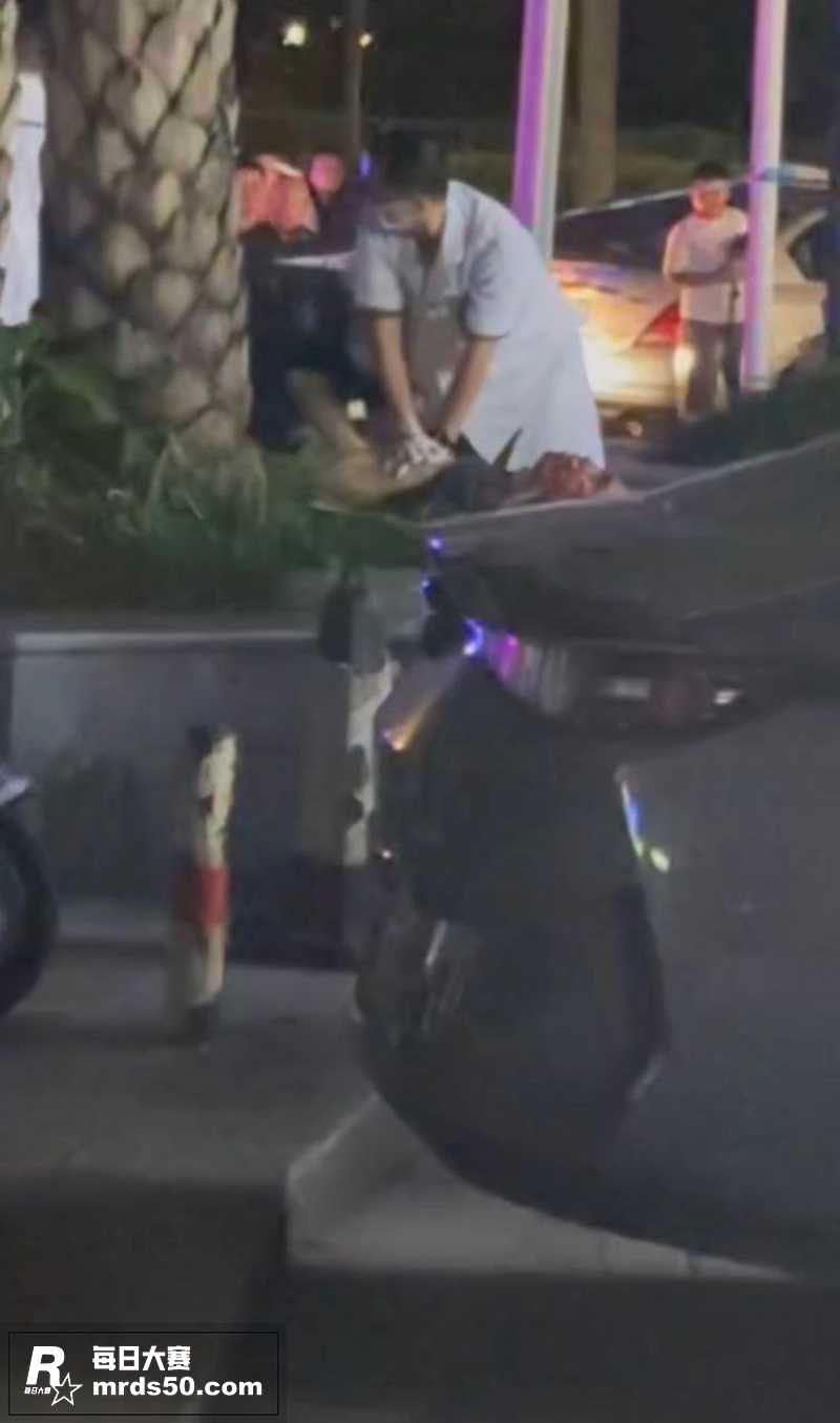 广西防城港 惊现当街相关图片6