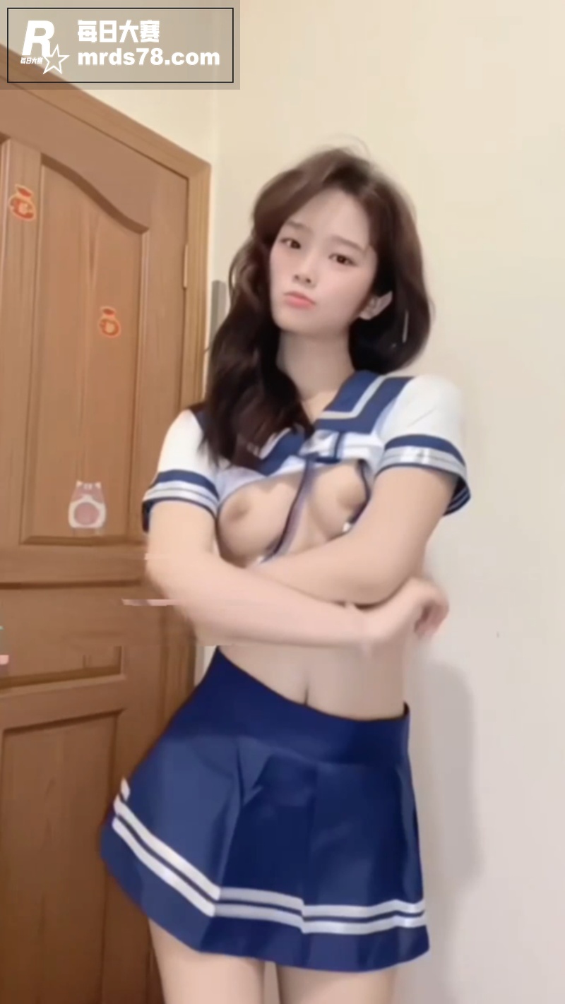 极品反差少女 SUS相关图片10