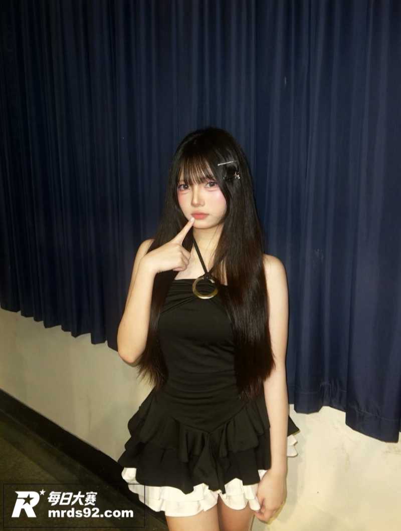 极品高颜值学霸嫩妹 相关图片7