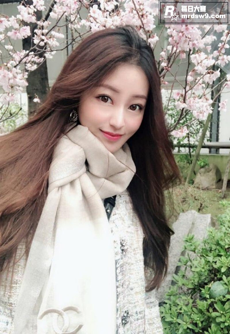 高颜值气质女神 晓雅相关图片3