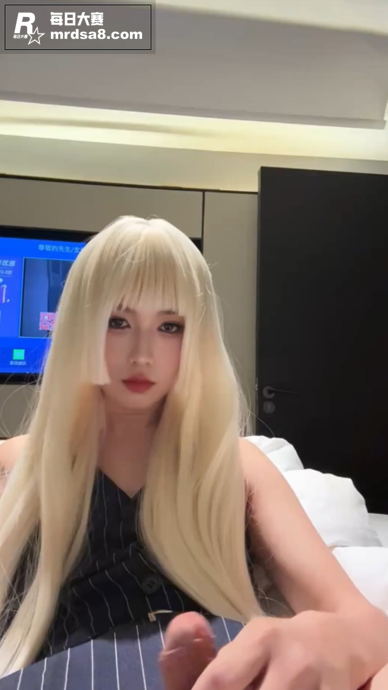 高颜值TS伪娘 榛榛相关图片1