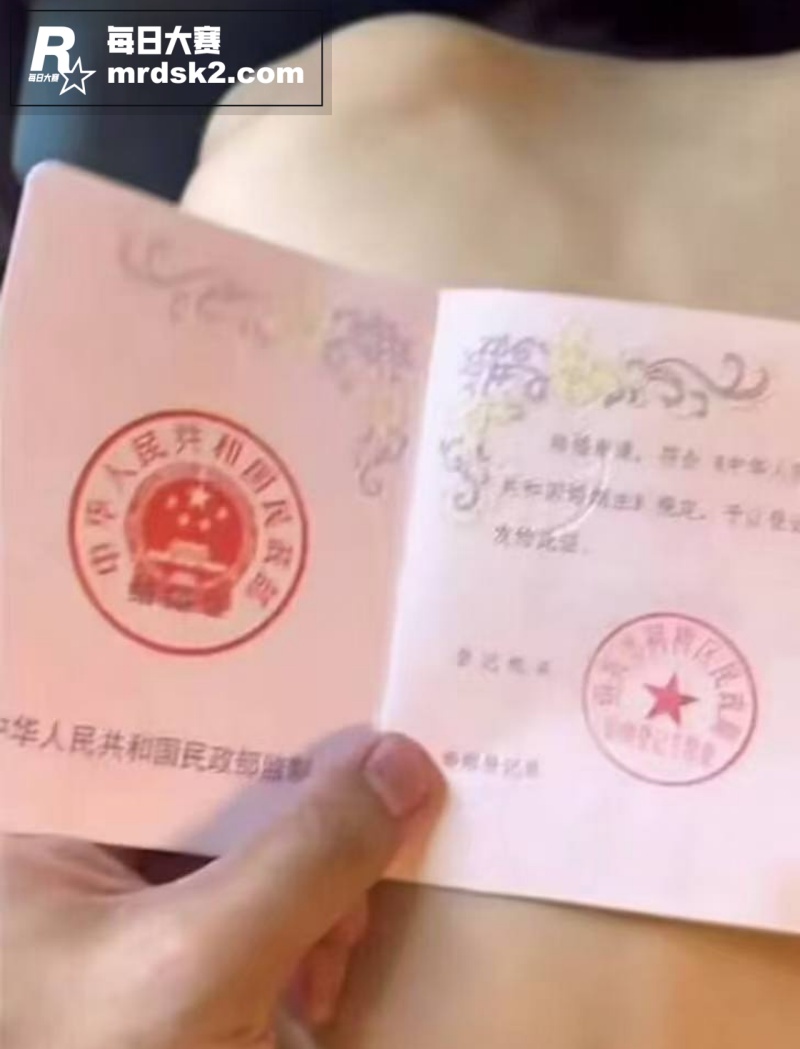 极品反差新婚人妻 出相关图片14
