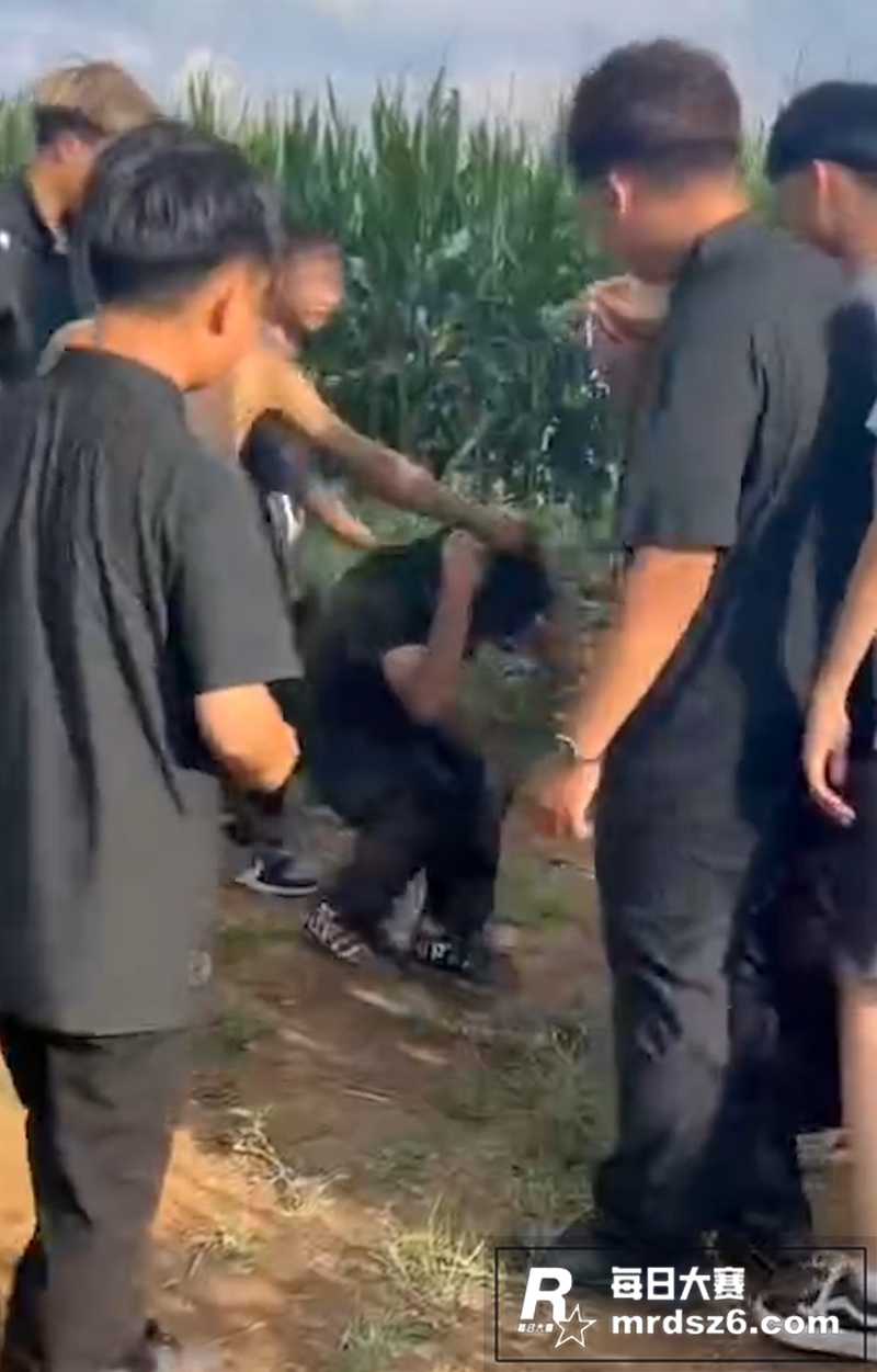 瓜友投稿曝光 精神小相关图片7