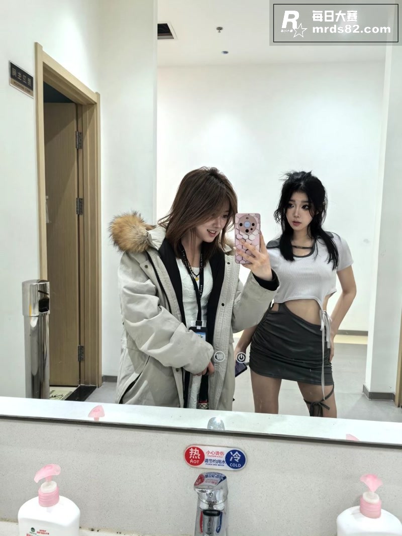 黑龙江服装学院学生妹相关图片19