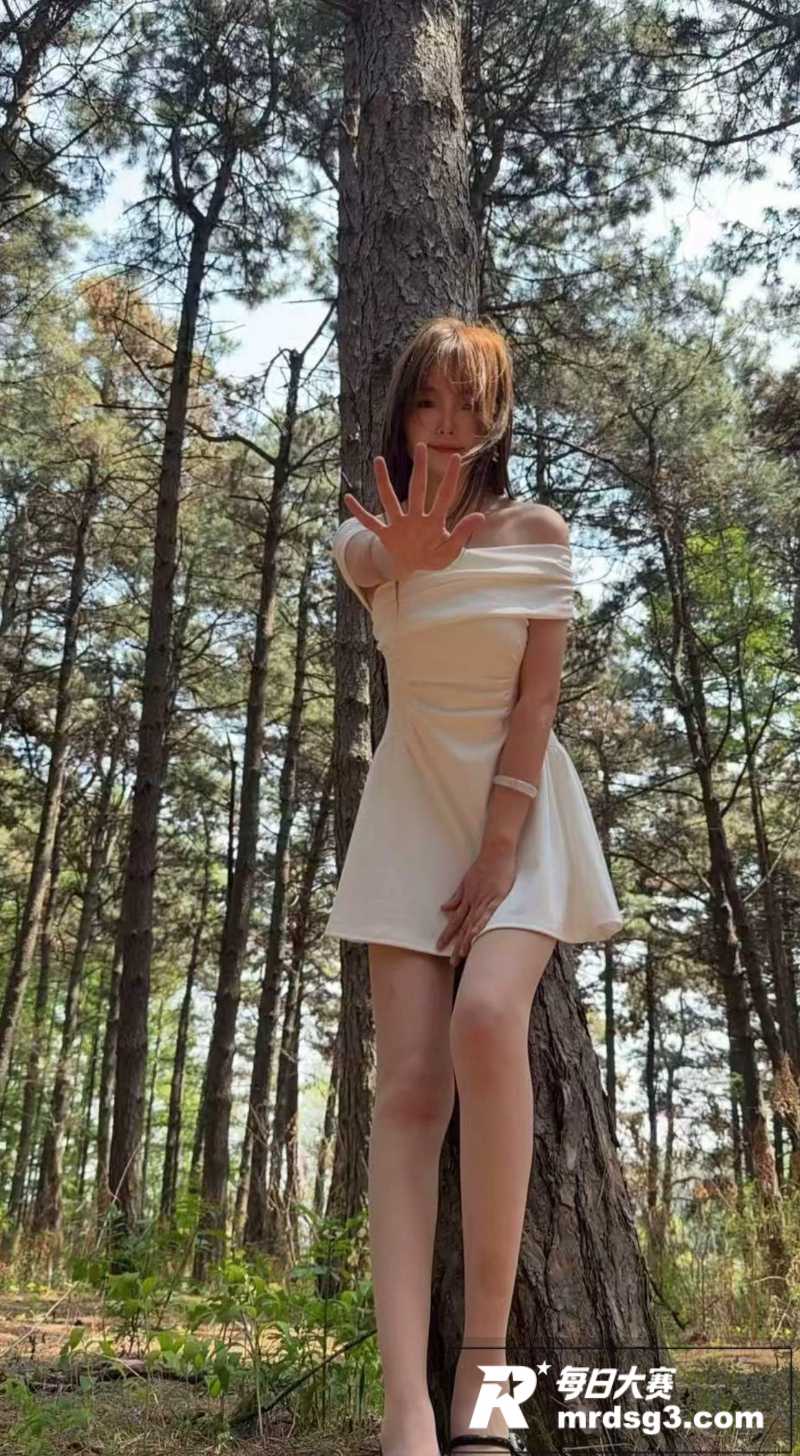 快手高颜值网红 灵清相关图片5