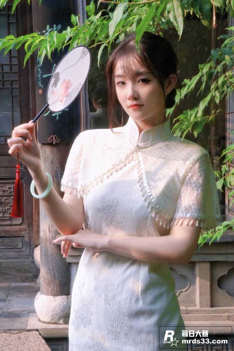 杭州高颜值极品反差婊相关图片1