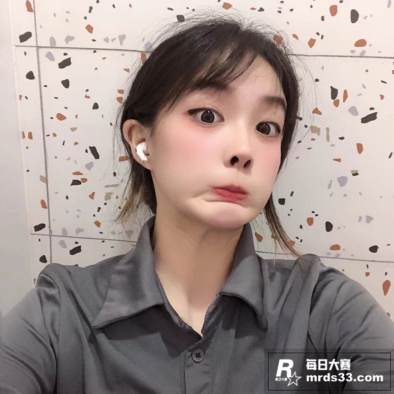 杭州高颜值极品反差婊相关图片4