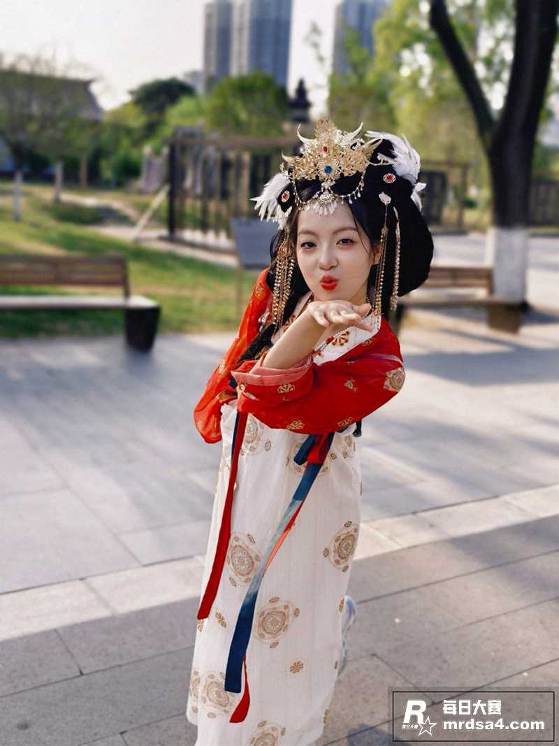 武汉极品高中生 吴丽相关图片1