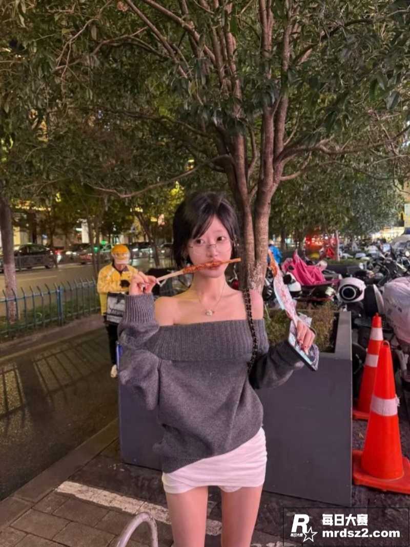 抖音福利姬嫩妹 神再相关图片7
