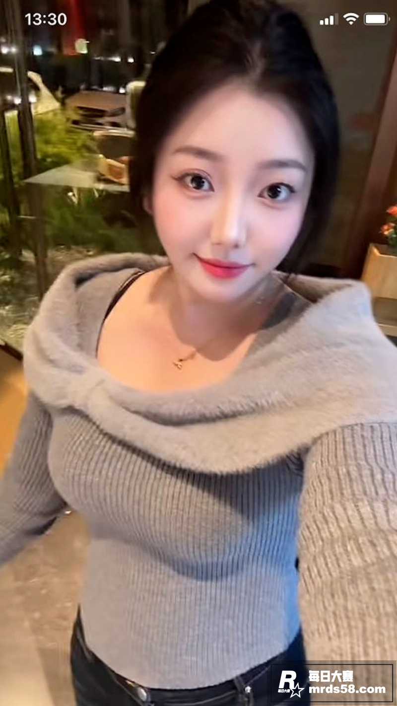 抖音70万粉丝微胖女相关图片4