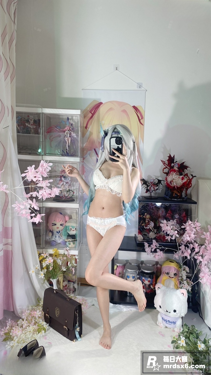 推特极品二次元萝莉 相关图片6