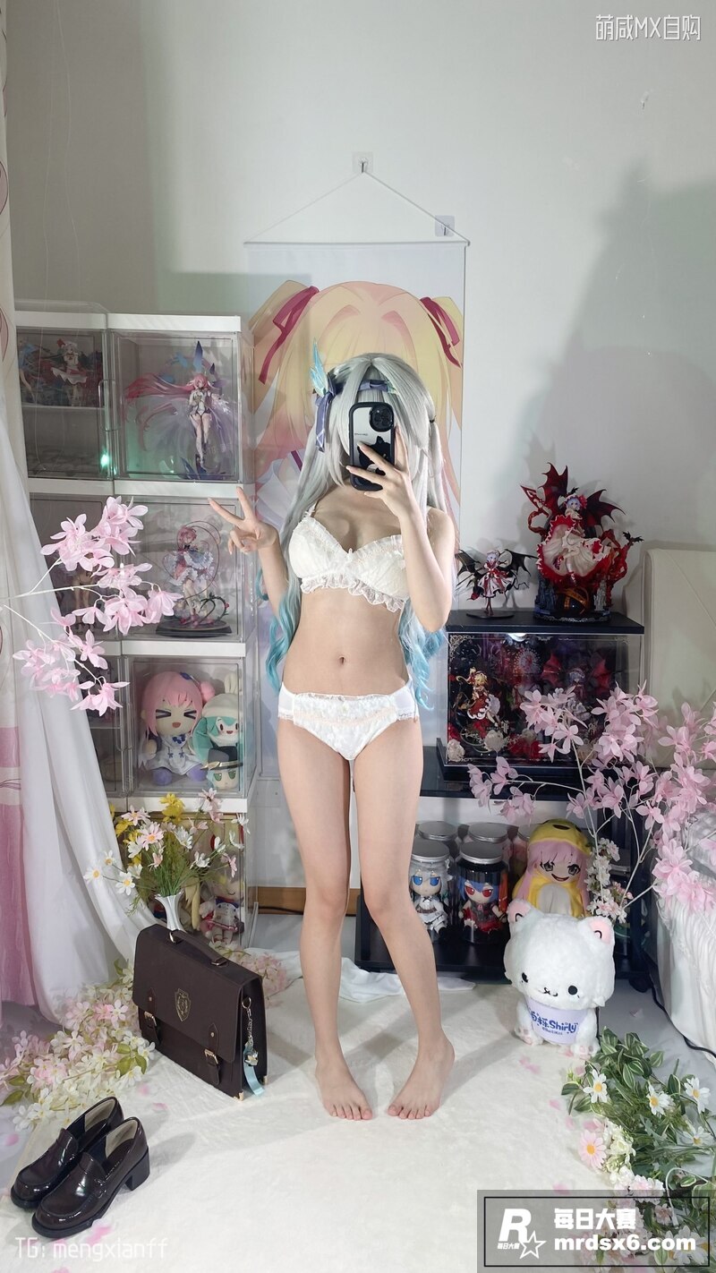 推特极品二次元萝莉 相关图片11