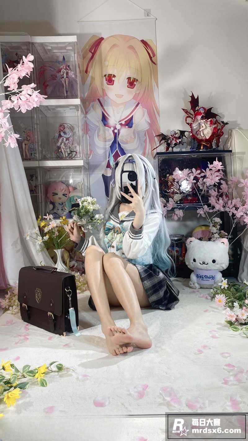 推特极品二次元萝莉 相关图片13