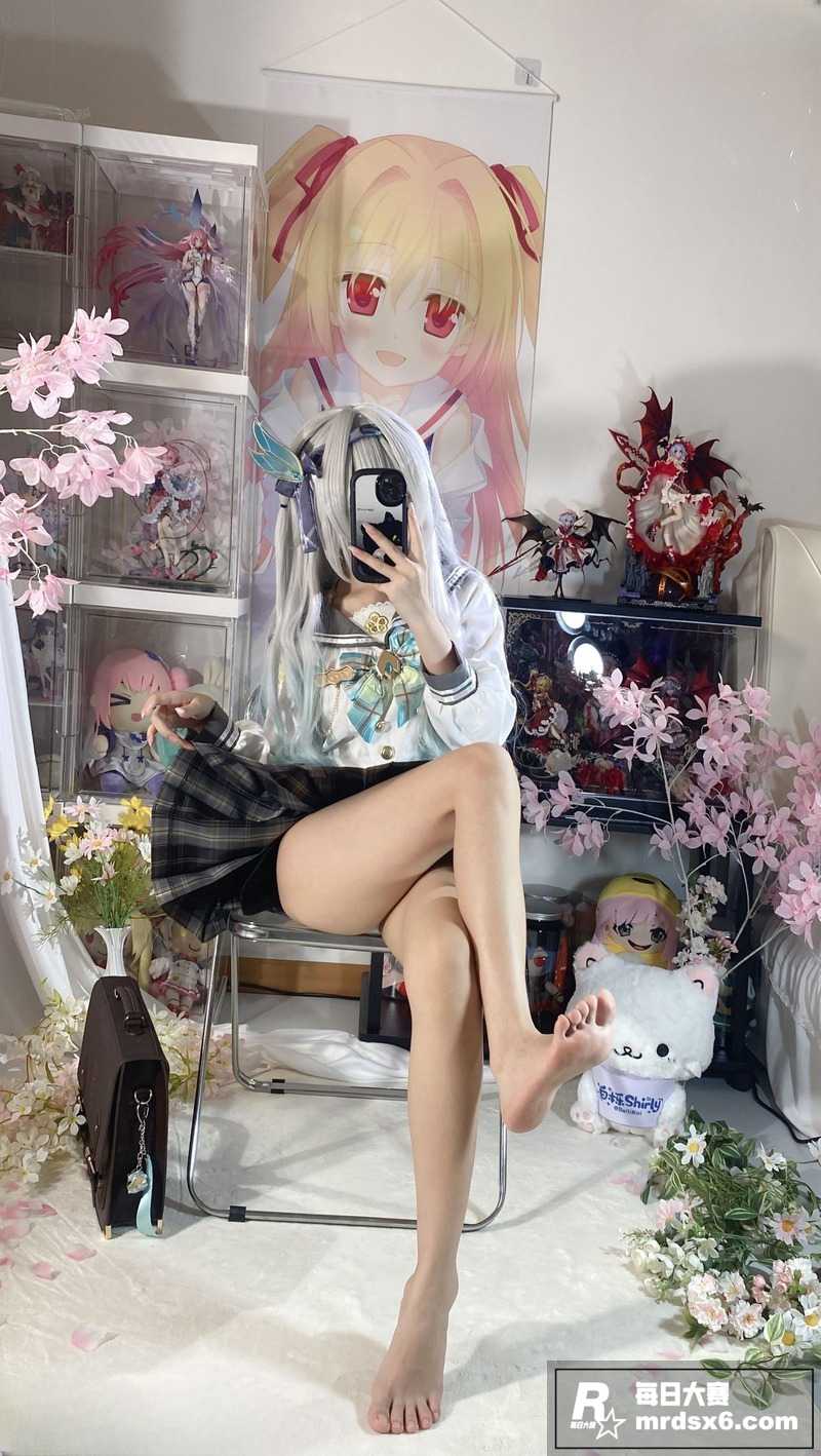 推特极品二次元萝莉 相关图片20