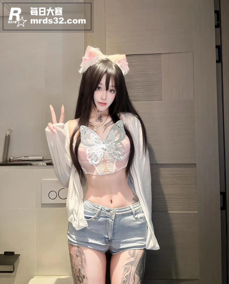 抖音极品颜值女神 九相关图片1