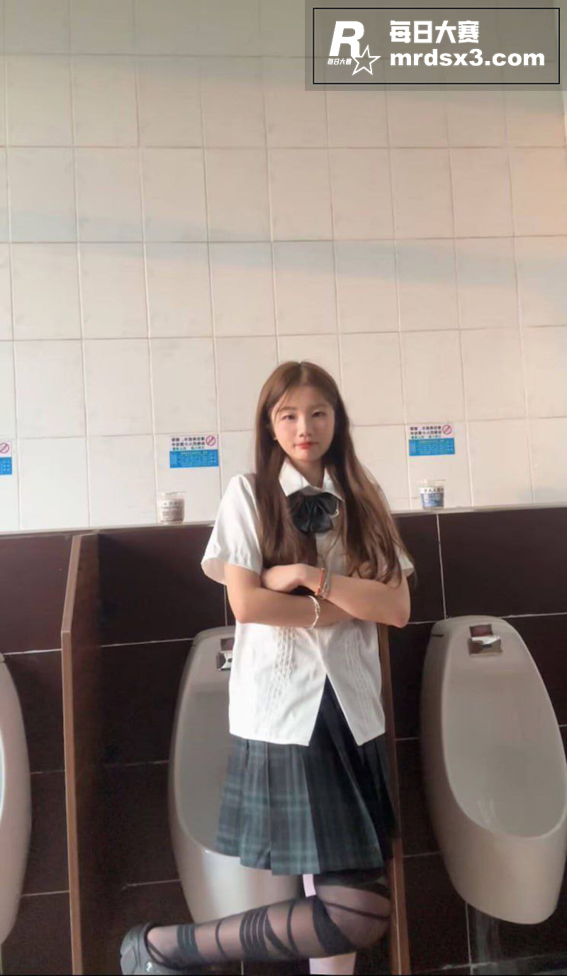 极品精神小妹 周丽珊相关图片6