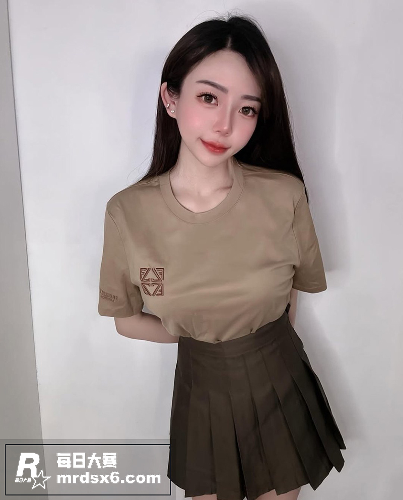 IG高颜值网红 小冰相关图片15