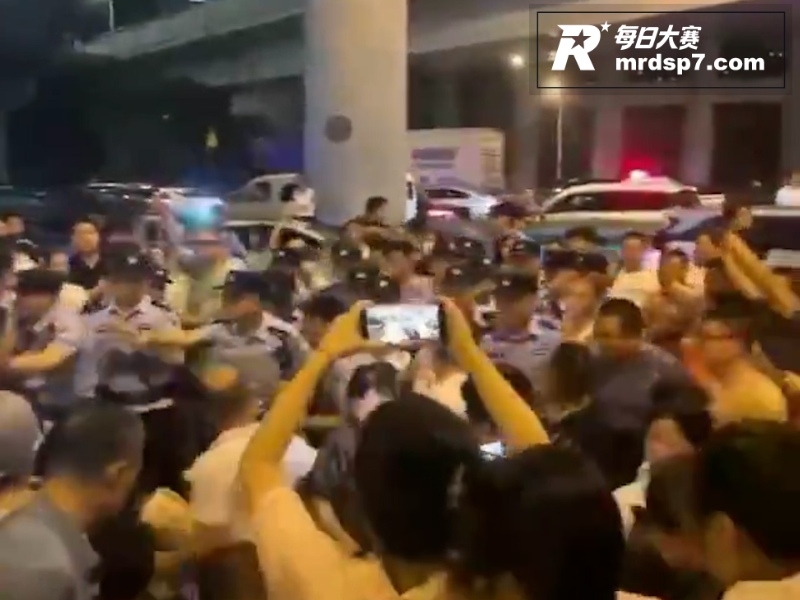 合肥居民反垃圾站活动相关图片3
