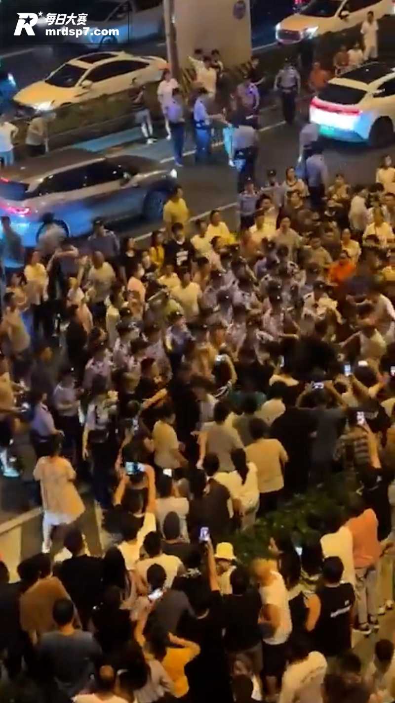 合肥居民反垃圾站活动相关图片5