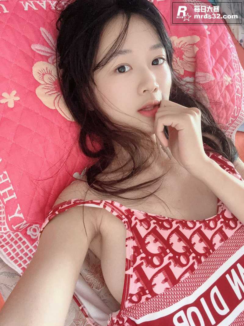 广州金贸学院反差学生相关图片1