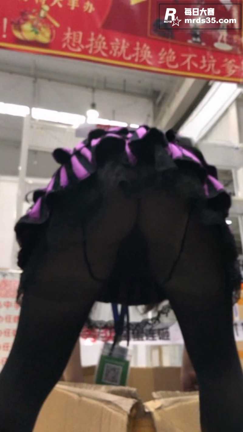 抄底大神偷拍漫展  相关图片5