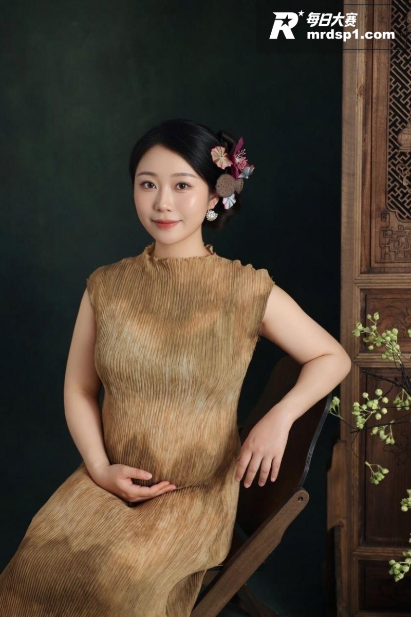 南京美少妇拍孕期写真相关图片1