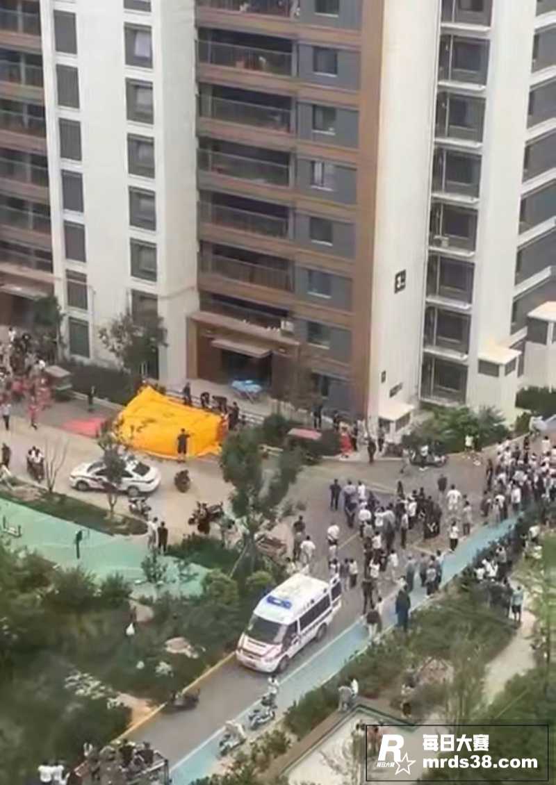 年轻人跳楼寻死  从相关图片2