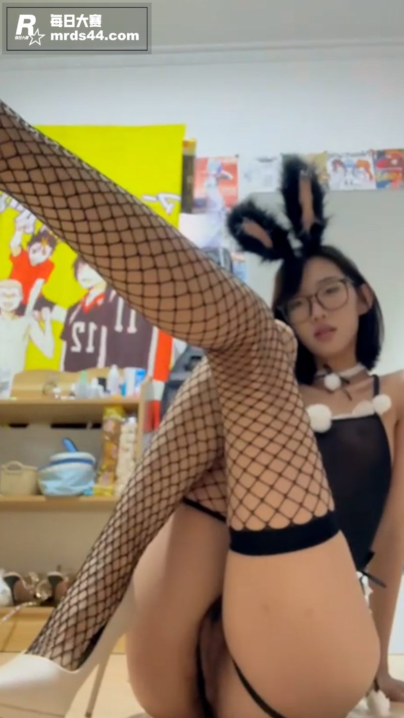 抖音纯欲短发网红 行相关图片10
