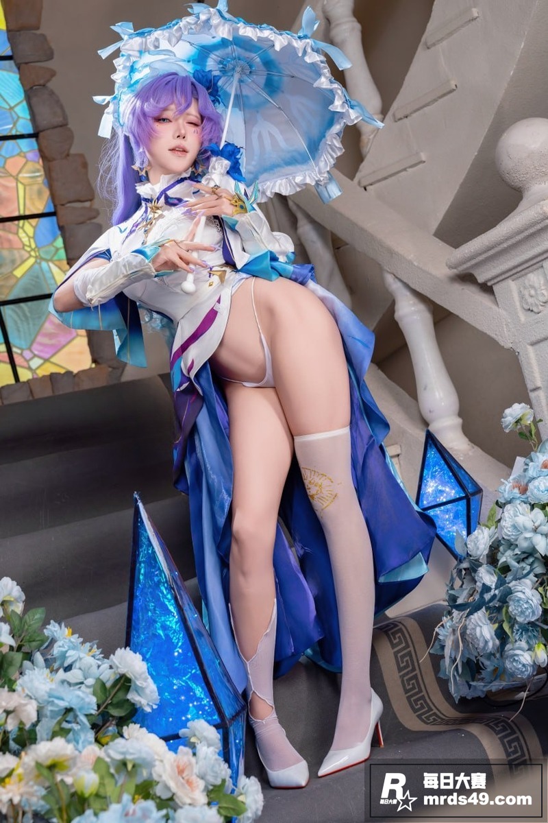 推特极品萝莉 咬一口相关图片5