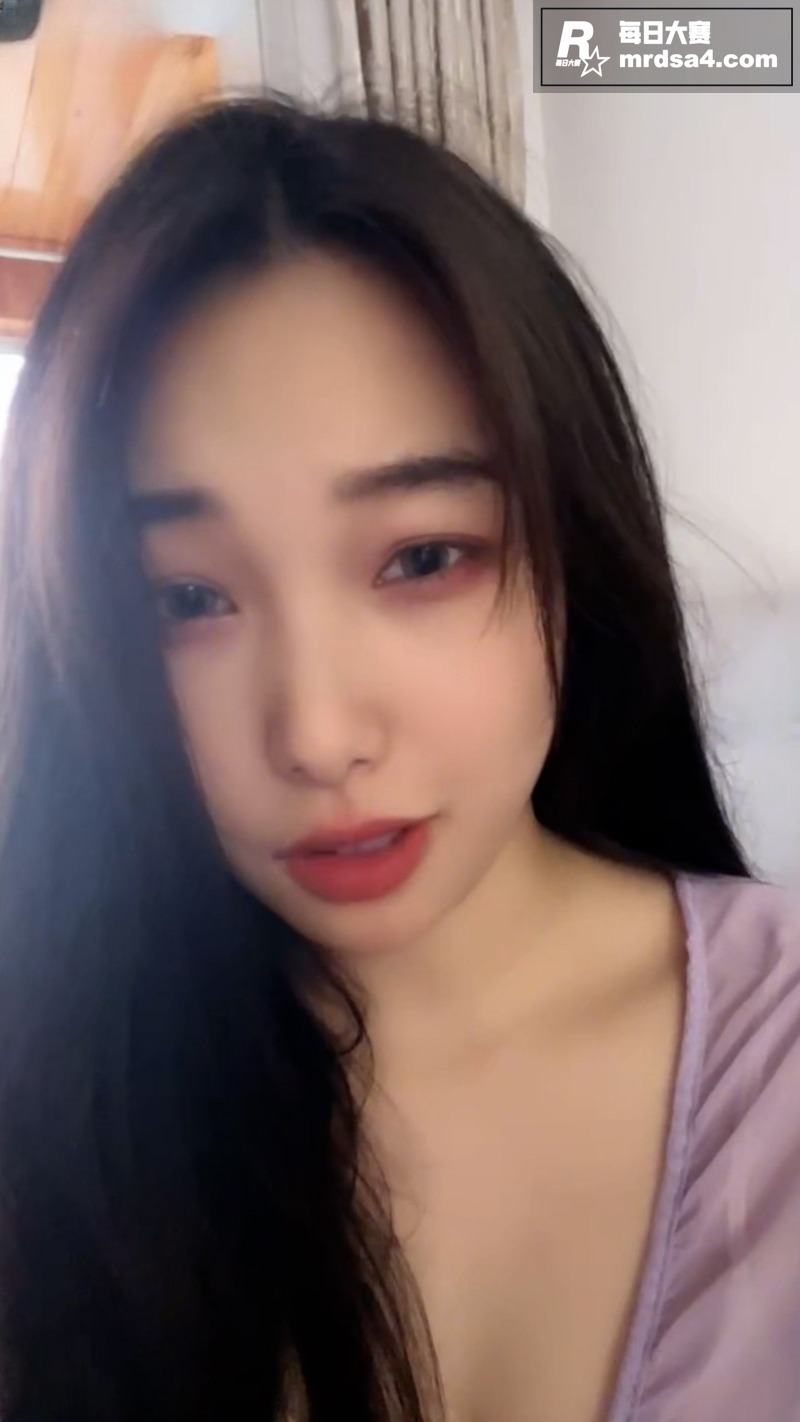 玩物社交高颜值丝足女相关图片1