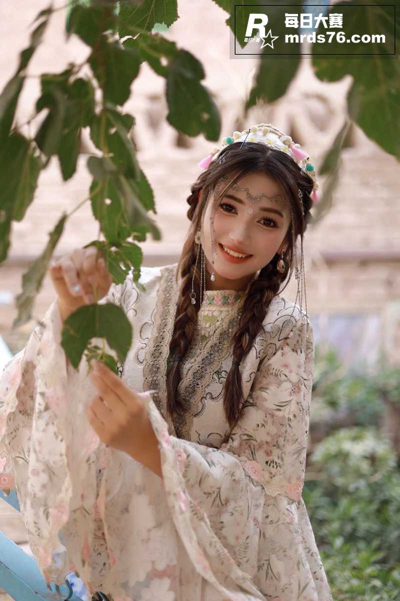 新疆顶级美女 塔吉古相关图片1