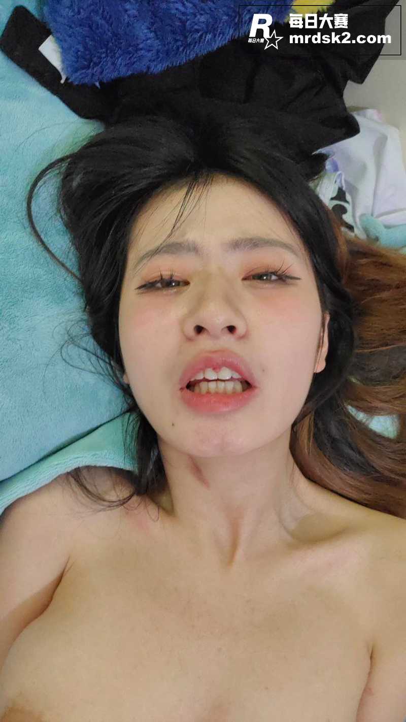 四川某大学高颜值母狗相关图片3