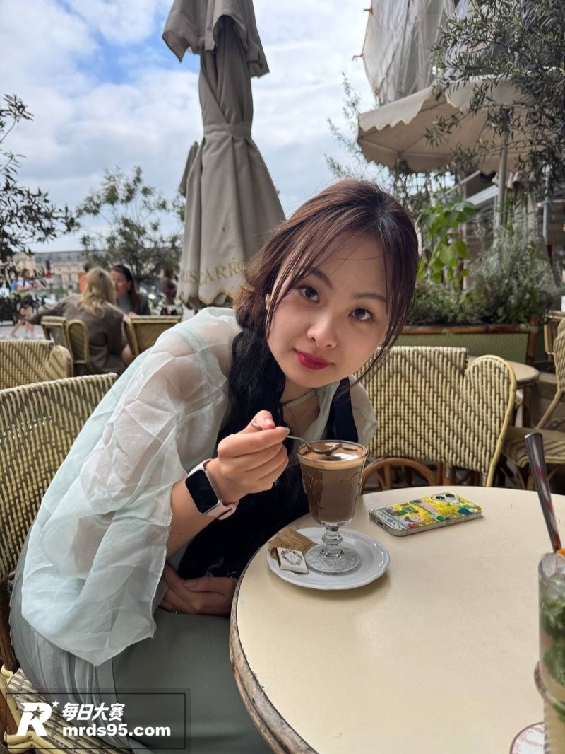 云南丽江极品清纯女大相关图片4