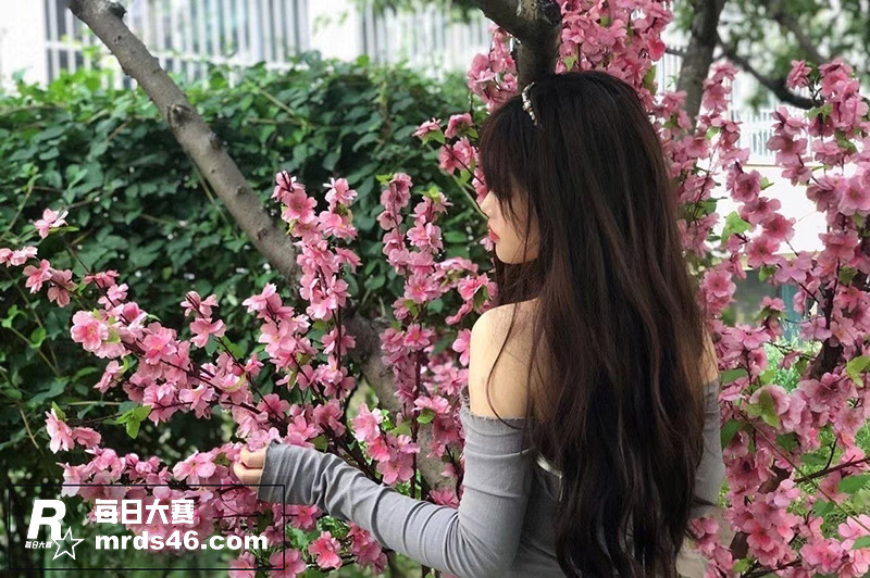重庆纯欲女大学生视频相关图片8