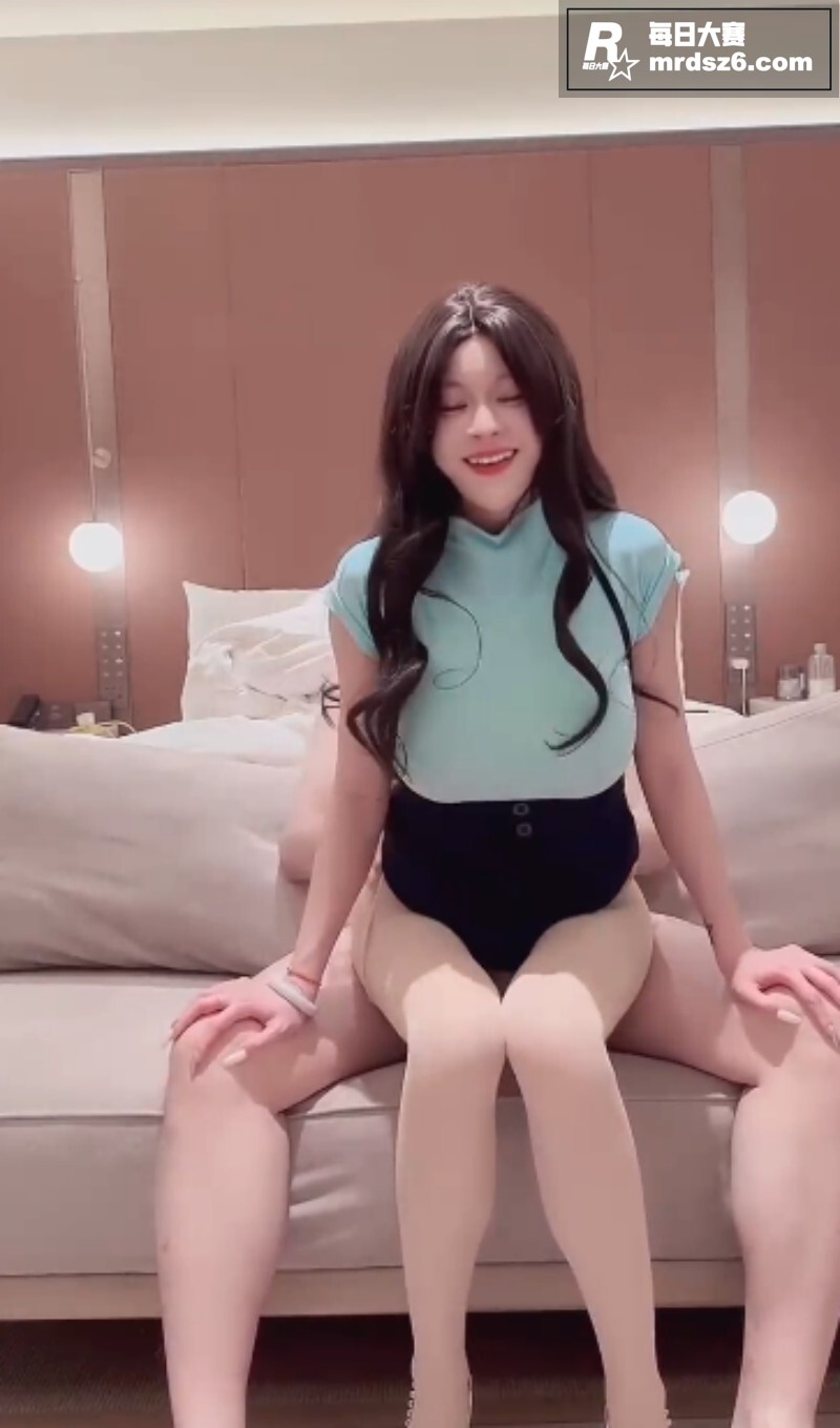 推特超淫荡巨乳母狗 相关图片6