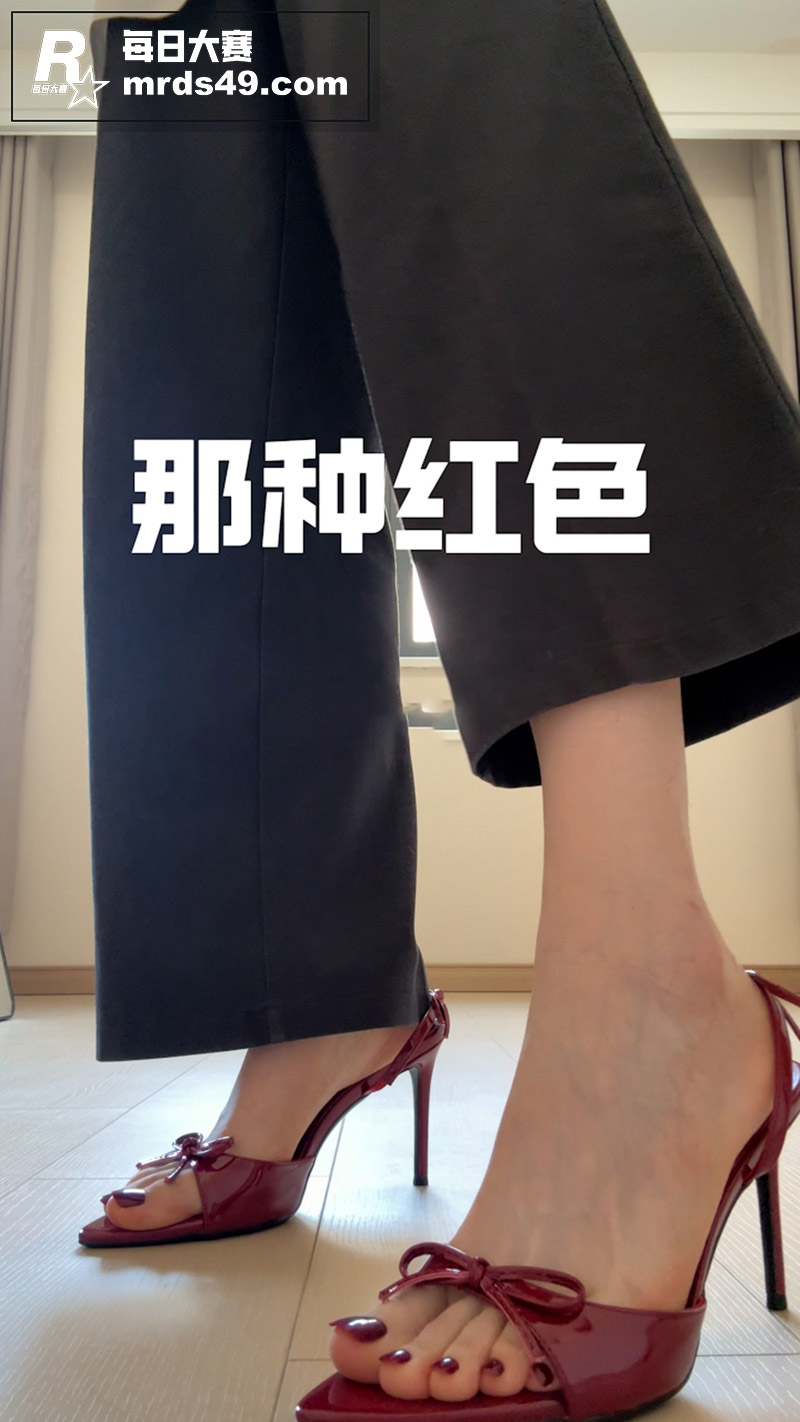 抖音足控网红 白儿 相关图片9