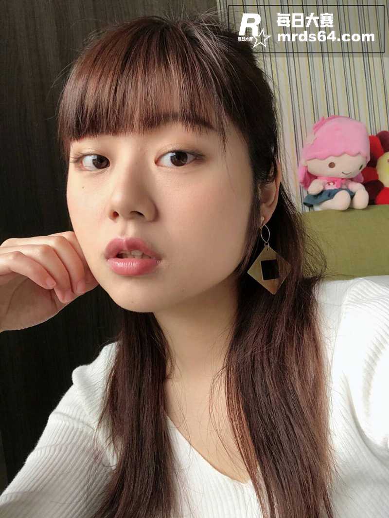 大一极品清纯学妹 林相关图片1