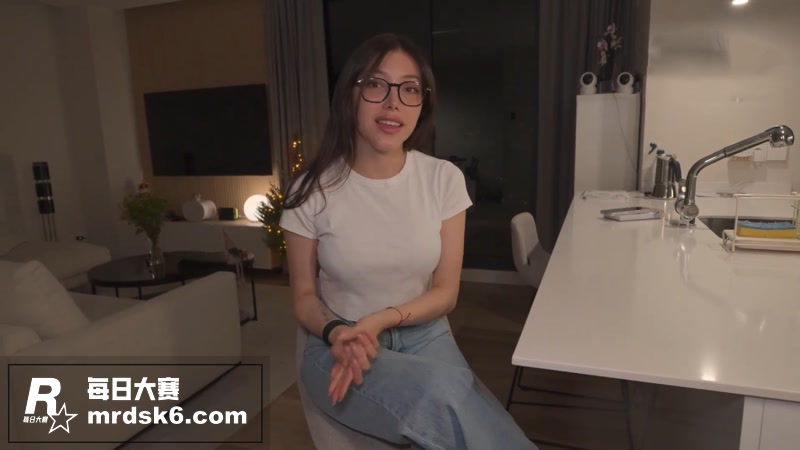 P站亚裔顶流反差婊 相关图片1