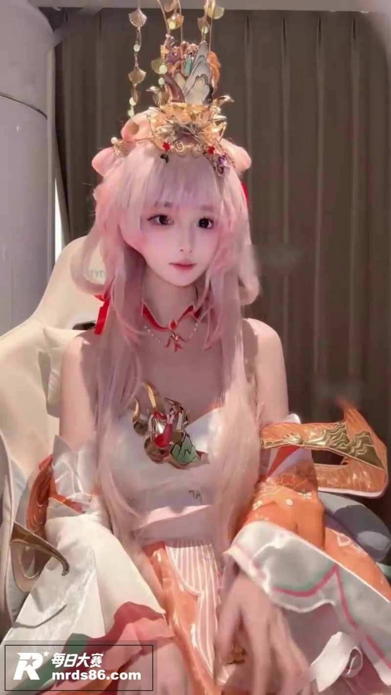 推特极品福利姬 季雨相关图片1