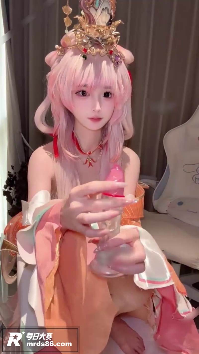 推特极品福利姬 季雨相关图片8