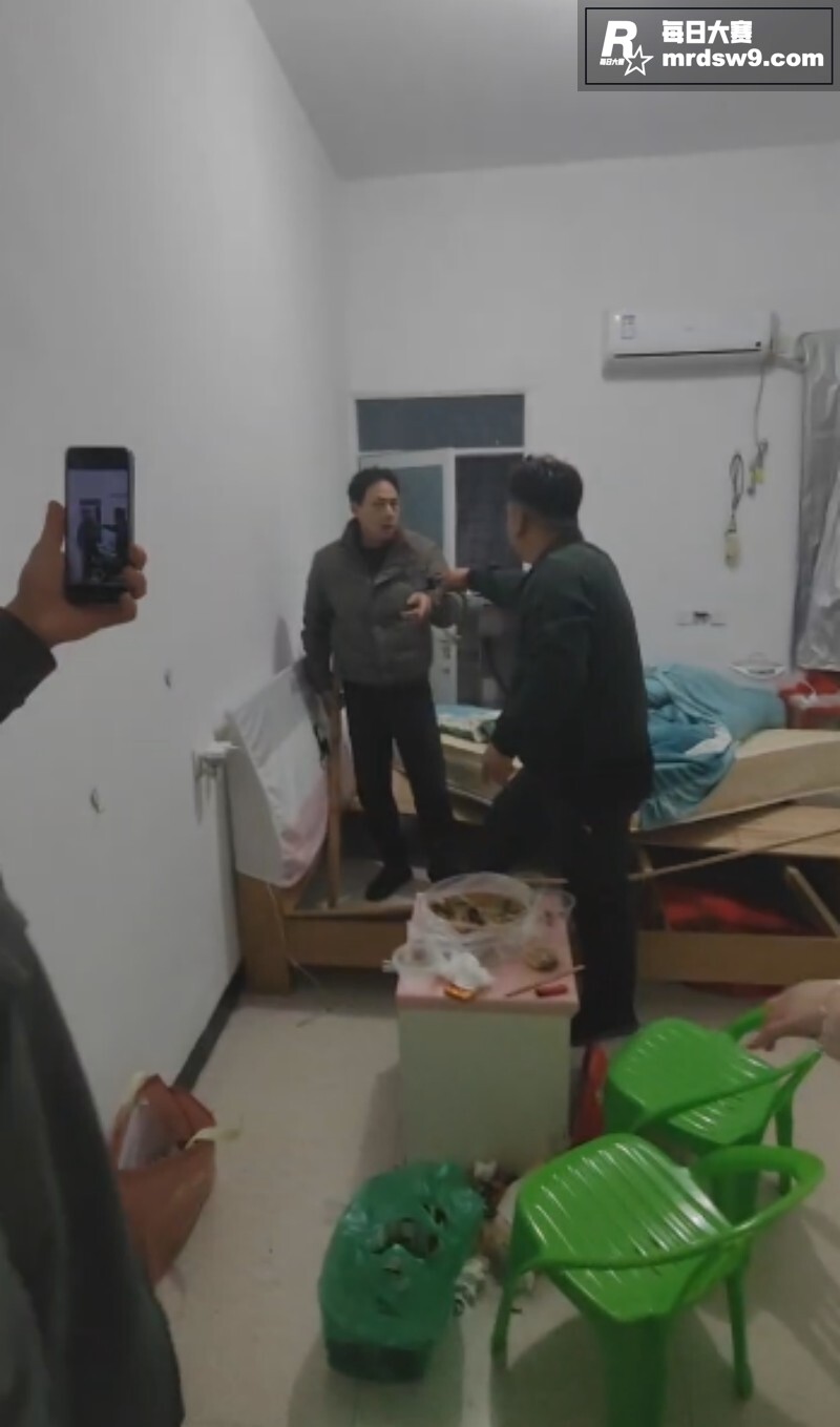 每日一抓！捉奸现场变相关图片3