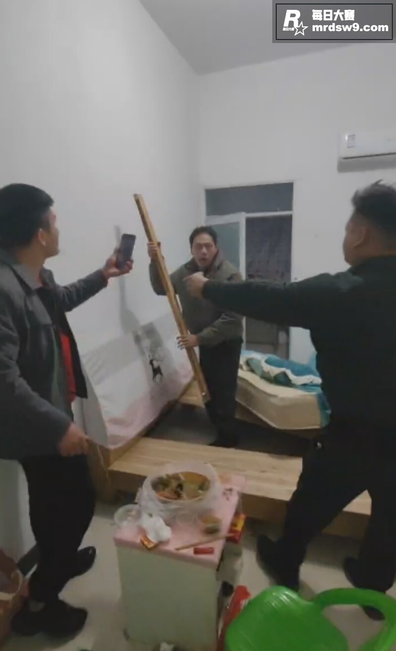 每日一抓！捉奸现场变相关图片4