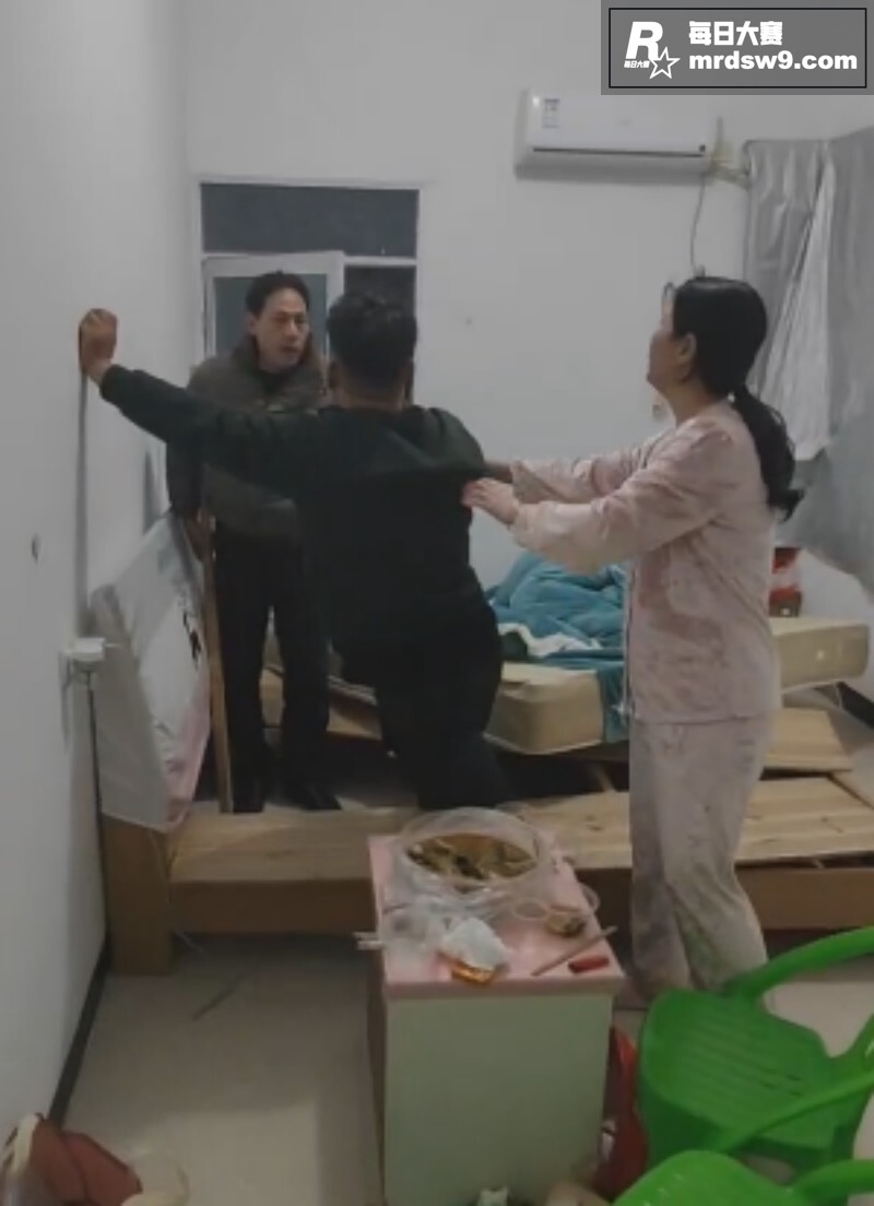 每日一抓！捉奸现场变相关图片7