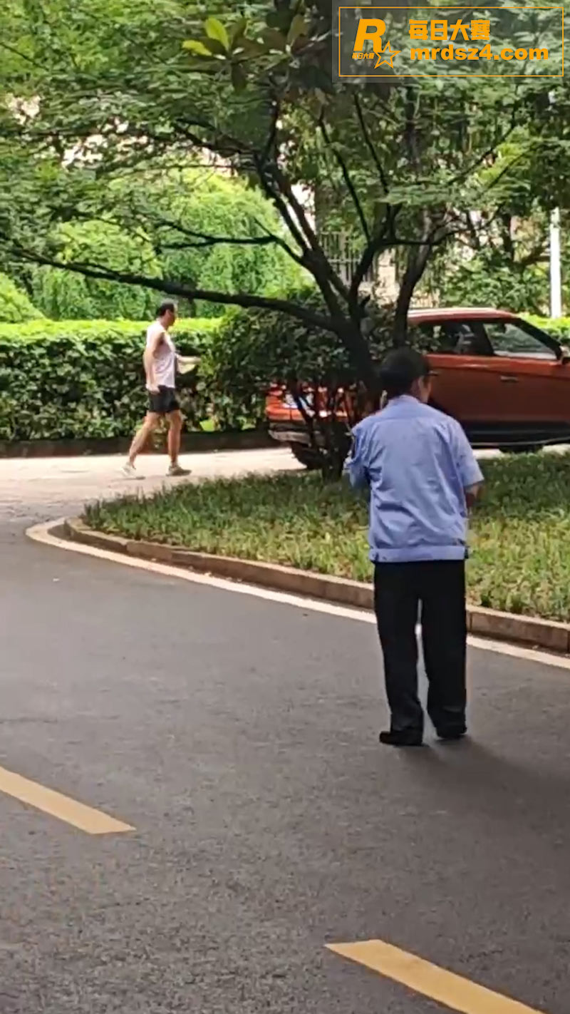 湖南长沙某大学 疯子相关图片7