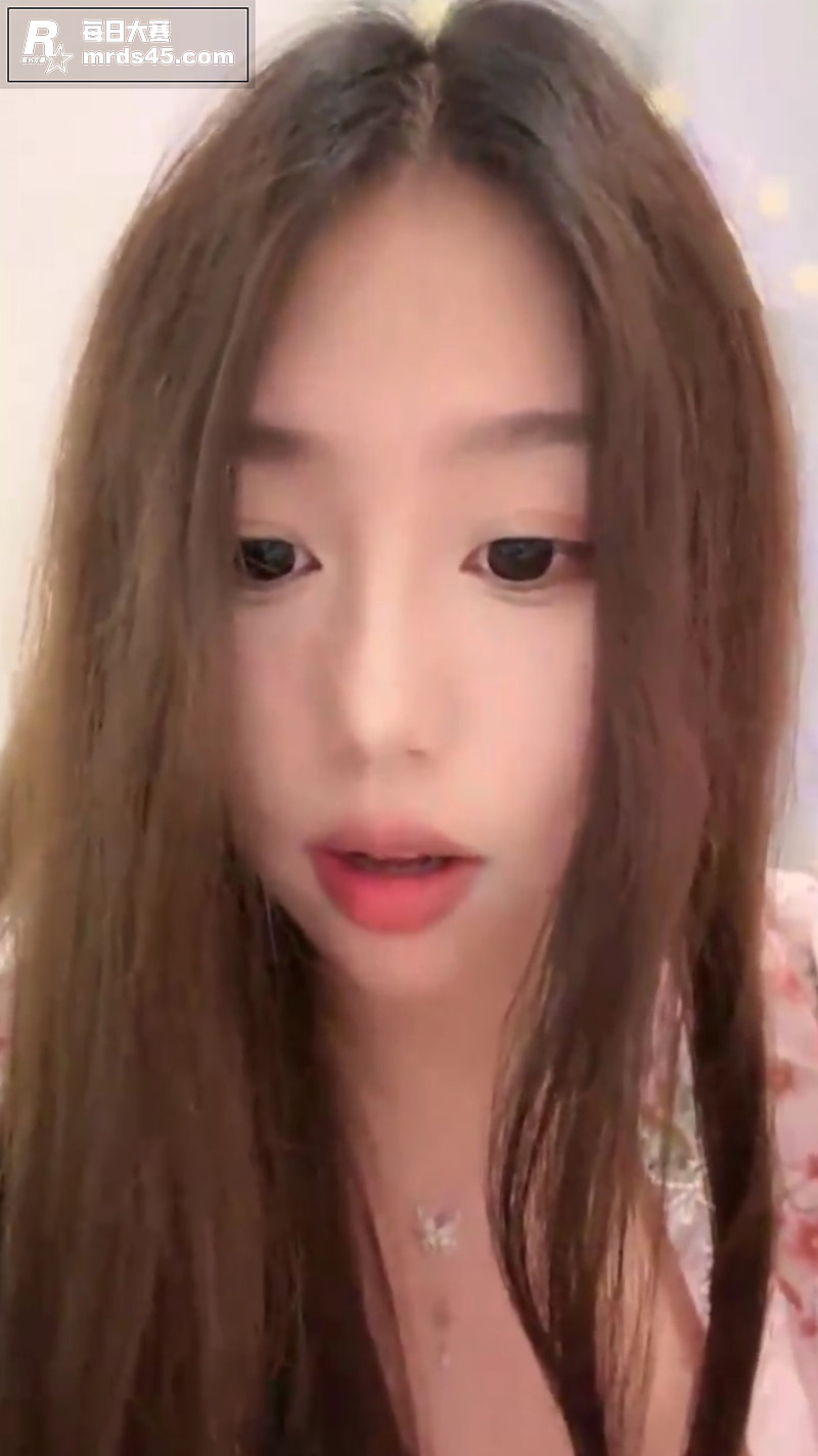 推特巨乳福利姬 我们相关图片1