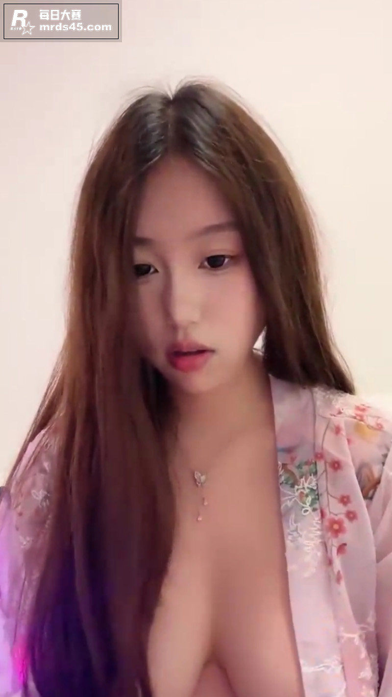 推特巨乳福利姬 我们相关图片2