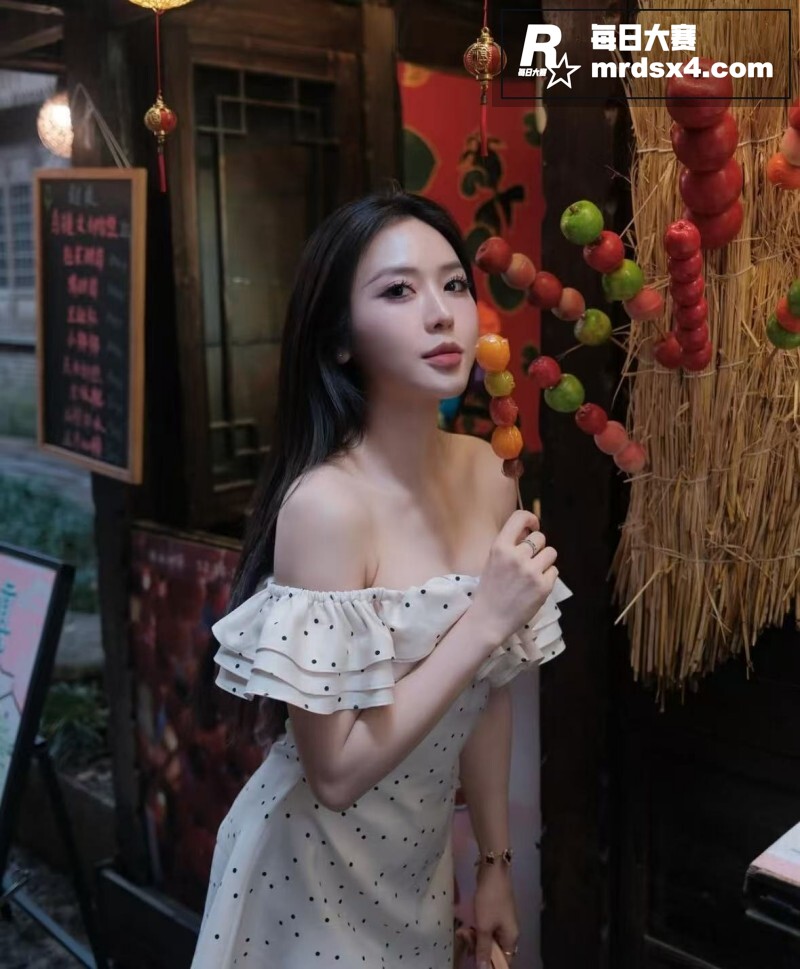 抖音高颜值欲女 杨欣相关图片6