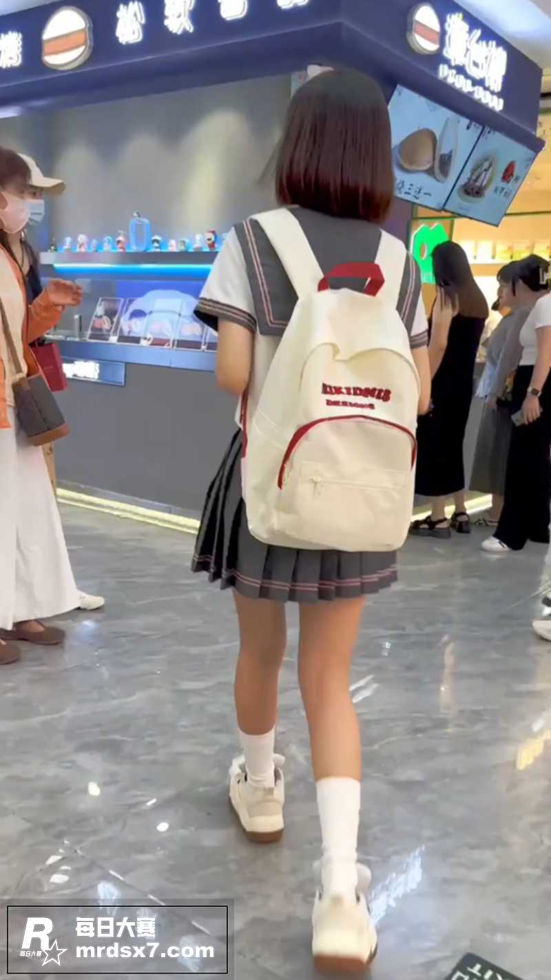 街拍抄底大神KFC尾相关图片4