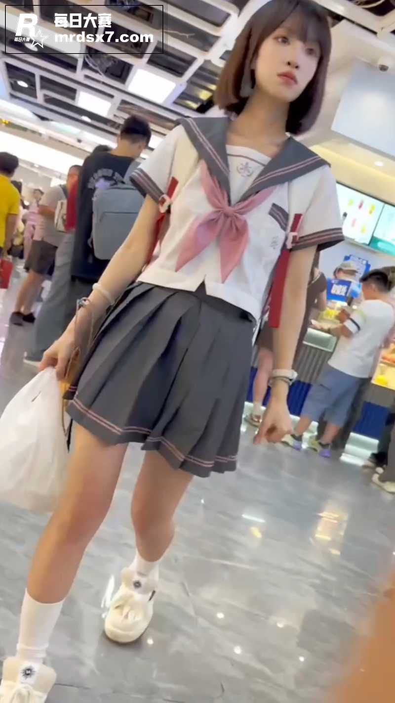 街拍抄底大神KFC尾相关图片5