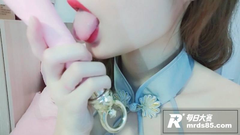 推特福利姬 涂鸦少女相关图片1